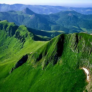 Les Eglantines , Saint-Jacques-des-Blats France